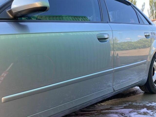 Ауді А4 2004 у Дніпро (Дніпропетровську) на Automoto.ua Сірий Ауді А4, об'ємом двигуна 2 л та пробігом 160 тис. км за 7000 $, фото 19 на Automoto.ua