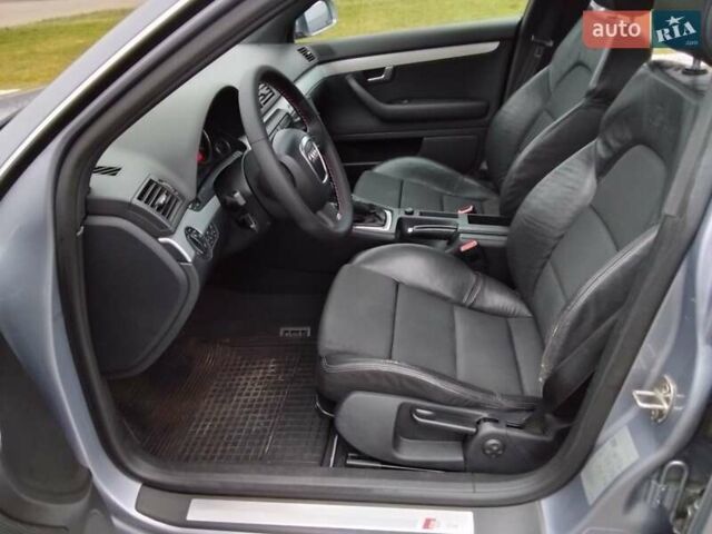 Серый Ауди А4, объемом двигателя 2 л и пробегом 250 тыс. км за 7400 $, фото 9 на Automoto.ua