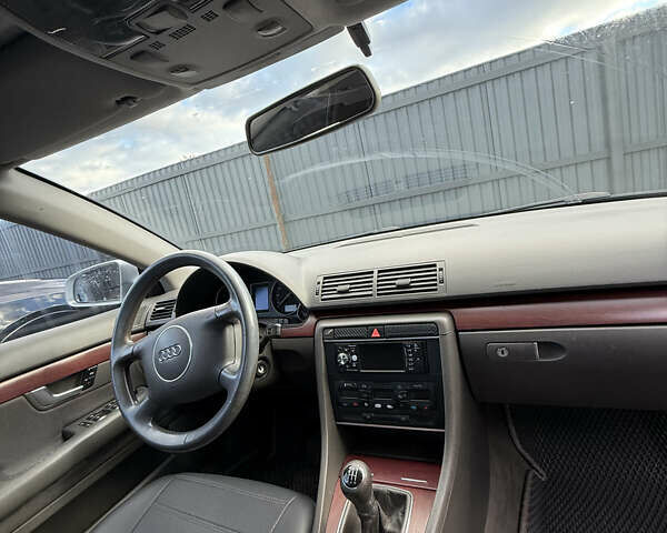 Серый Ауди А4, объемом двигателя 1.78 л и пробегом 250 тыс. км за 5000 $, фото 8 на Automoto.ua