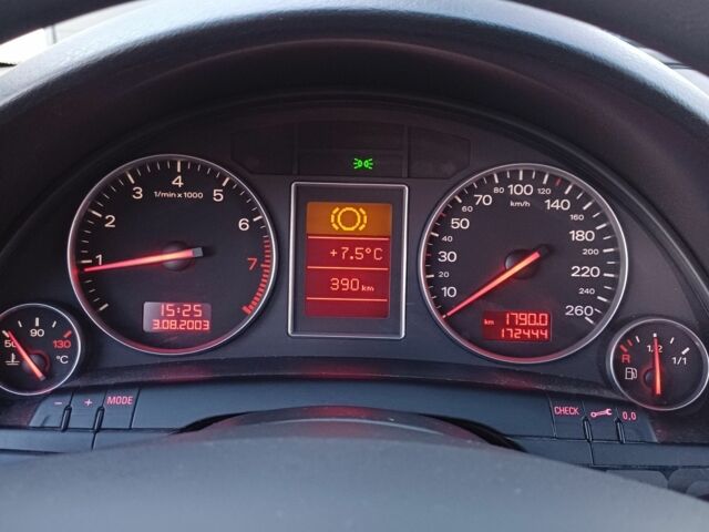 Серый Ауди А4, объемом двигателя 1.6 л и пробегом 2 тыс. км за 4876 $, фото 7 на Automoto.ua