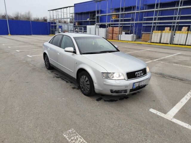 Серый Ауди А4, объемом двигателя 0 л и пробегом 410 тыс. км за 3000 $, фото 3 на Automoto.ua