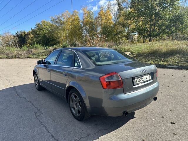 Серый Ауди А4, объемом двигателя 2.5 л и пробегом 300 тыс. км за 2650 $, фото 2 на Automoto.ua