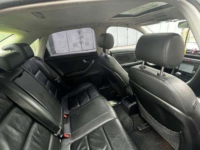 Серый Ауди А4, объемом двигателя 2 л и пробегом 303 тыс. км за 6000 $, фото 5 на Automoto.ua