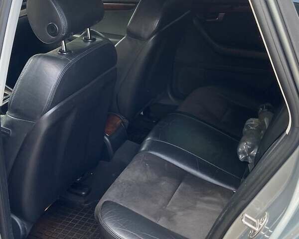 Ауді А4 2005 у Малине на Automoto.ua Сірий Ауді А4, об'ємом двигуна 2 л та пробігом 260 тис. км за 6900 $, фото 3 на Automoto.ua