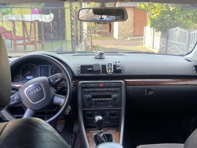 Ауди А4 2005 в Малине на Automoto.ua Серый Ауди А4, объемом двигателя 2 л и пробегом 260 тыс. км за 6900 $, фото 6 на Automoto.ua