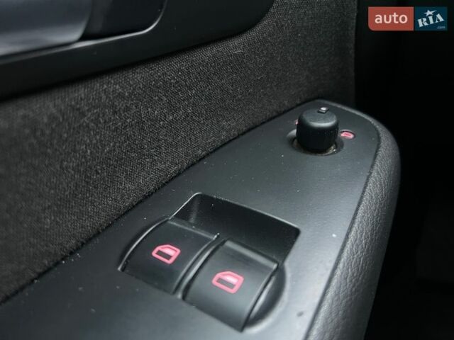 Серый Ауди А4, объемом двигателя 2 л и пробегом 174 тыс. км за 7100 $, фото 29 на Automoto.ua