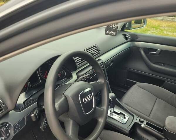 Сірий Ауді А4, об'ємом двигуна 2 л та пробігом 203 тис. км за 6999 $, фото 9 на Automoto.ua