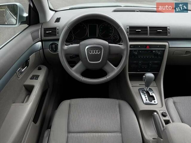 Сірий Ауді А4, об'ємом двигуна 2 л та пробігом 239 тис. км за 7300 $, фото 13 на Automoto.ua