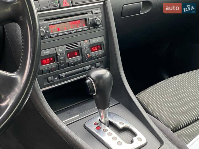Ауди А4 2005 в Самборе на Automoto.ua Серый Ауди А4, объемом двигателя 1.8 л и пробегом 257 тыс. км за 6999 $, фото 58 на Automoto.ua