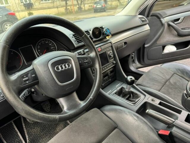 Серый Ауди А4, объемом двигателя 2 л и пробегом 300 тыс. км за 6500 $, фото 4 на Automoto.ua