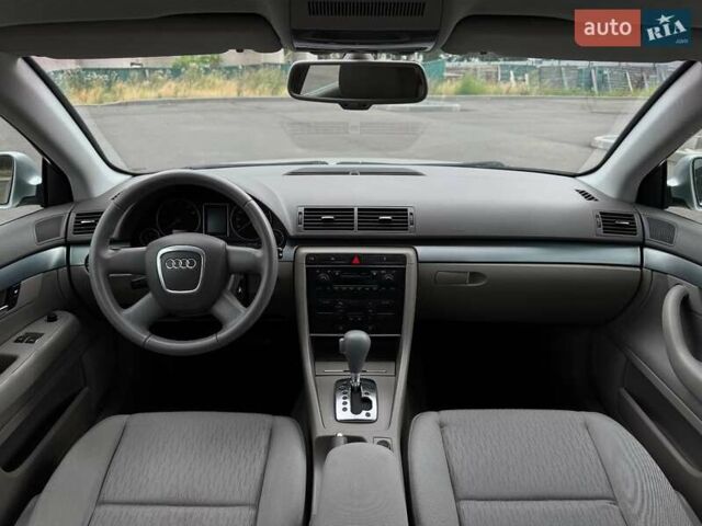 Сірий Ауді А4, об'ємом двигуна 2 л та пробігом 239 тис. км за 7300 $, фото 12 на Automoto.ua