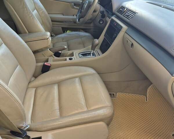 Серый Ауди А4, объемом двигателя 2 л и пробегом 237 тыс. км за 6500 $, фото 5 на Automoto.ua