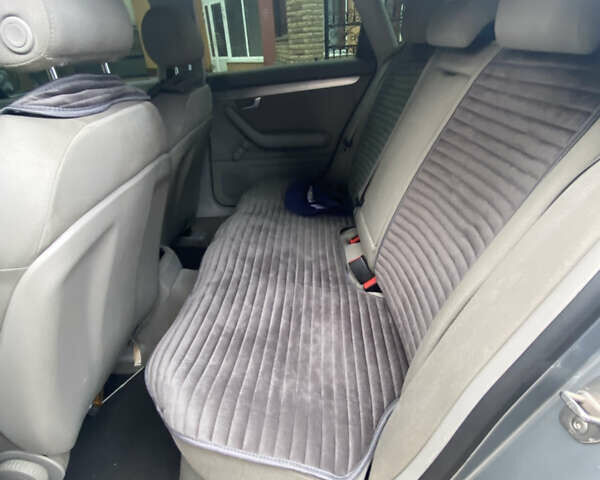 Сірий Ауді А4, об'ємом двигуна 1.98 л та пробігом 284 тис. км за 7399 $, фото 12 на Automoto.ua