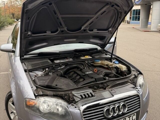 Сірий Ауді А4, об'ємом двигуна 2 л та пробігом 209 тис. км за 6100 $, фото 6 на Automoto.ua