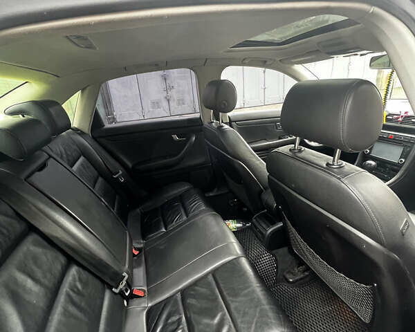 Серый Ауди А4, объемом двигателя 2 л и пробегом 303 тыс. км за 6000 $, фото 6 на Automoto.ua