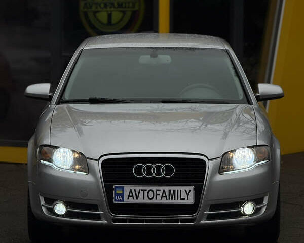 Серый Ауди А4, объемом двигателя 2 л и пробегом 234 тыс. км за 6500 $, фото 1 на Automoto.ua