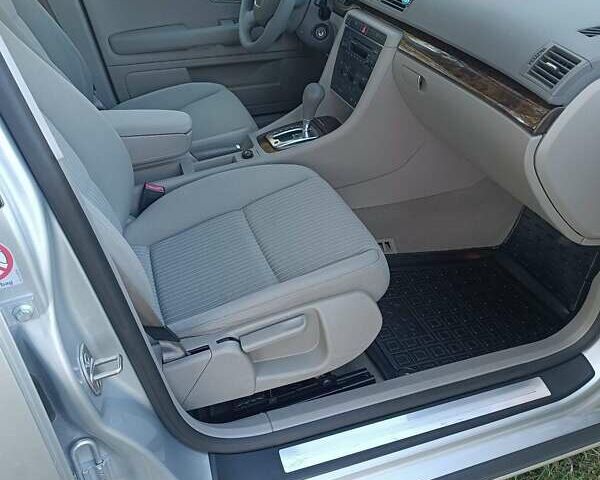 Сірий Ауді А4, об'ємом двигуна 1.8 л та пробігом 184 тис. км за 7999 $, фото 41 на Automoto.ua