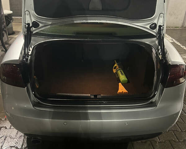 Серый Ауди А4, объемом двигателя 1.98 л и пробегом 236 тыс. км за 6200 $, фото 7 на Automoto.ua