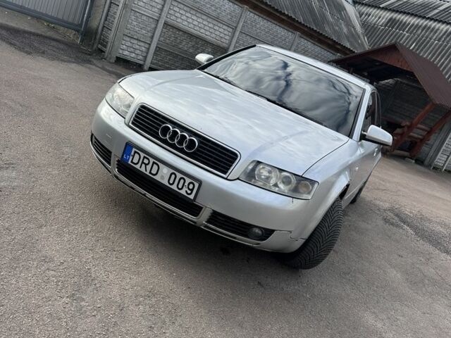 Сірий Ауді А4, об'ємом двигуна 1.9 л та пробігом 386 тис. км за 1950 $, фото 1 на Automoto.ua