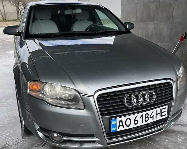 Серый Ауди А4, объемом двигателя 2 л и пробегом 260 тыс. км за 6300 $, фото 1 на Automoto.ua