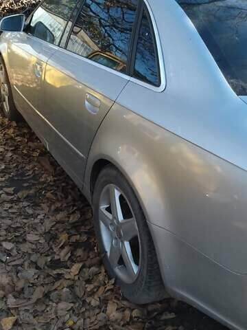 Сірий Ауді А4, об'ємом двигуна 2.97 л та пробігом 350 тис. км за 5000 $, фото 1 на Automoto.ua