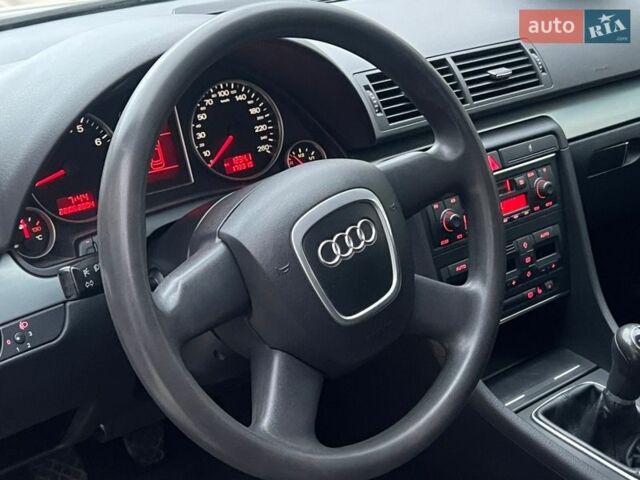 Серый Ауди А4, объемом двигателя 2 л и пробегом 174 тыс. км за 7100 $, фото 32 на Automoto.ua