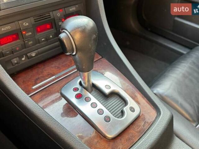 Серый Ауди А4, объемом двигателя 3.1 л и пробегом 131 тыс. км за 7190 $, фото 22 на Automoto.ua