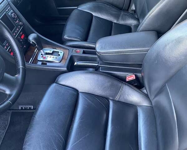 Сірий Ауді А4, об'ємом двигуна 2 л та пробігом 284 тис. км за 7050 $, фото 11 на Automoto.ua