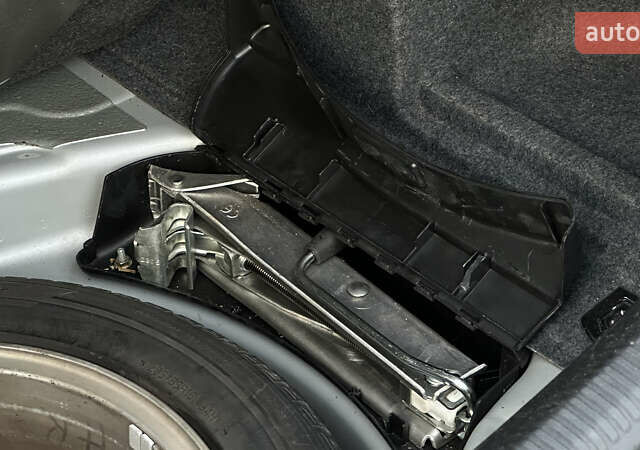 Сірий Ауді А4, об'ємом двигуна 1.8 л та пробігом 257 тис. км за 6799 $, фото 81 на Automoto.ua