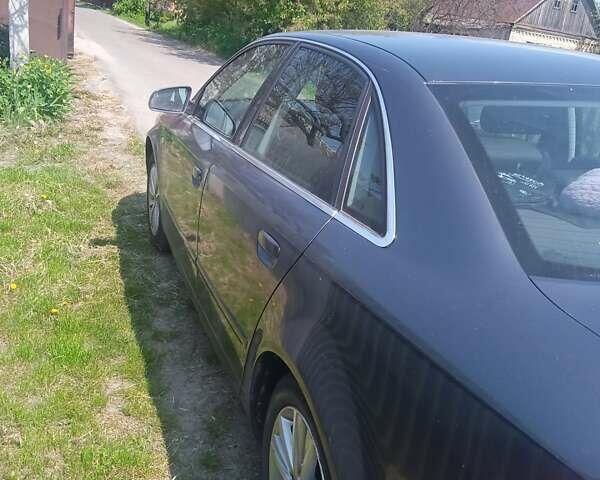 Серый Ауди А4, объемом двигателя 2 л и пробегом 290 тыс. км за 6700 $, фото 2 на Automoto.ua