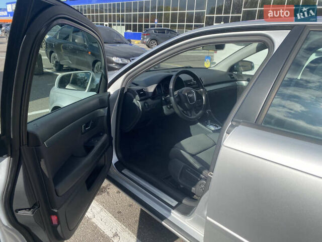 Ауди А4 2005 в Хмельницком на Automoto.ua Серый Ауди А4, объемом двигателя 1.98 л и пробегом 220 тыс. км за 6500 $, фото 21 на Automoto.ua