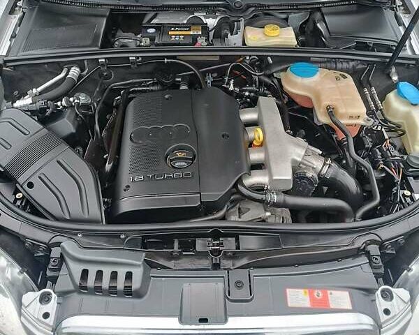 Сірий Ауді А4, об'ємом двигуна 1.8 л та пробігом 184 тис. км за 7999 $, фото 23 на Automoto.ua