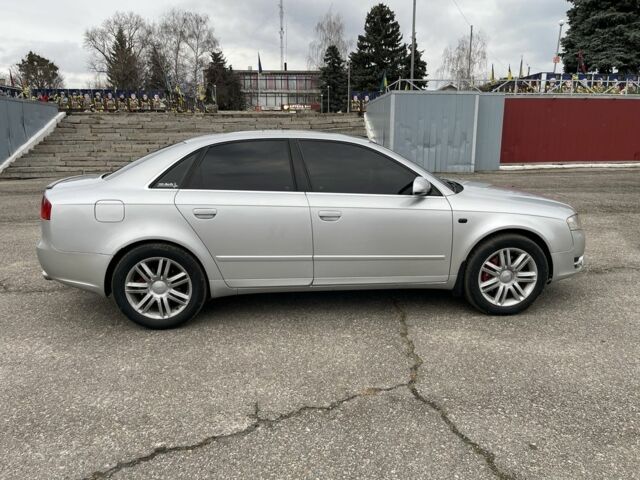 Серый Ауди А4, объемом двигателя 2 л и пробегом 200 тыс. км за 5400 $, фото 1 на Automoto.ua