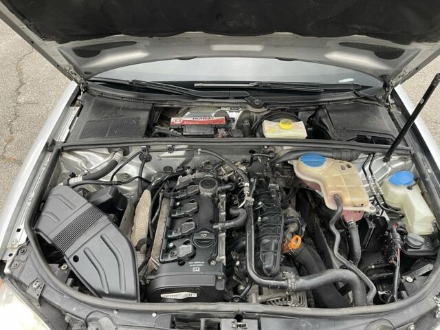 Серый Ауди А4, объемом двигателя 2 л и пробегом 200 тыс. км за 5400 $, фото 13 на Automoto.ua