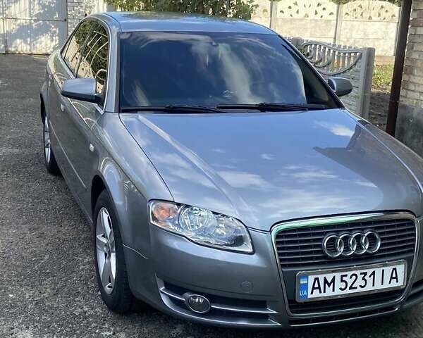 Ауді А4 2005 у Малине на Automoto.ua Сірий Ауді А4, об'ємом двигуна 2 л та пробігом 260 тис. км за 6900 $, фото 7 на Automoto.ua