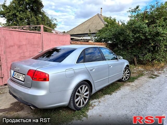Ауди А4 2005 в Днепре (Днепропетровске) на Automoto.ua Серый Ауди А4, объемом двигателя 1.8 л и пробегом 300 тыс. км за 6500 $, фото 1 на Automoto.ua