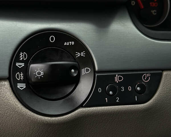 Серый Ауди А4, объемом двигателя 2 л и пробегом 234 тыс. км за 6500 $, фото 14 на Automoto.ua