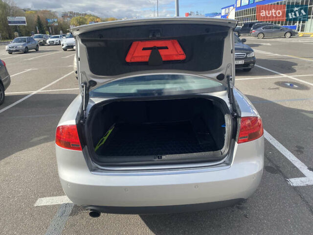 Ауди А4 2005 в Хмельницком на Automoto.ua Серый Ауди А4, объемом двигателя 1.98 л и пробегом 220 тыс. км за 6500 $, фото 17 на Automoto.ua