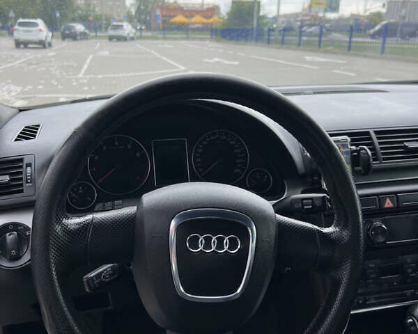 Сірий Ауді А4, об'ємом двигуна 2 л та пробігом 208 тис. км за 7400 $, фото 13 на Automoto.ua