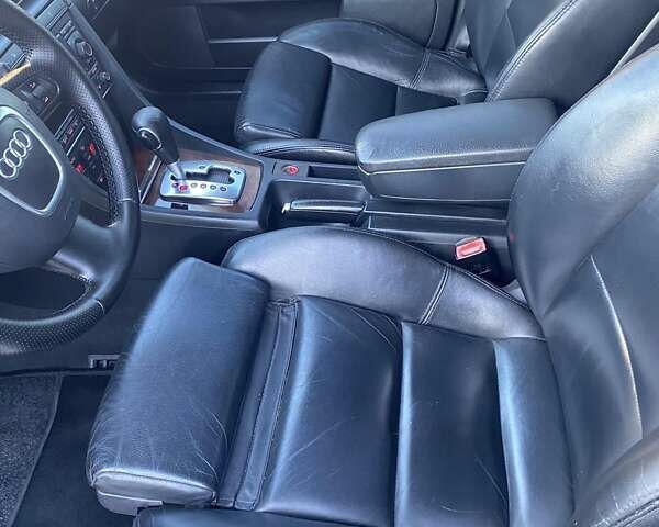 Сірий Ауді А4, об'ємом двигуна 2 л та пробігом 284 тис. км за 7050 $, фото 16 на Automoto.ua