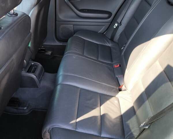 Серый Ауди А4, объемом двигателя 2.5 л и пробегом 366 тыс. км за 4400 $, фото 10 на Automoto.ua