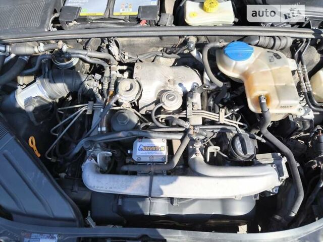 Серый Ауди А4, объемом двигателя 2.5 л и пробегом 366 тыс. км за 4400 $, фото 18 на Automoto.ua