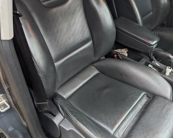 Серый Ауди А4, объемом двигателя 2 л и пробегом 218 тыс. км за 7500 $, фото 4 на Automoto.ua