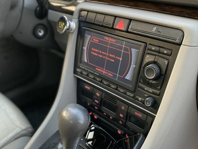 Серый Ауди А4, объемом двигателя 3 л и пробегом 230 тыс. км за 7500 $, фото 19 на Automoto.ua