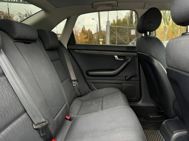 Ауди А4 2005 в Кривом Роге на Automoto.ua Серый Ауди А4, объемом двигателя 2 л и пробегом 209 тыс. км за 6400 $, фото 18 на Automoto.ua