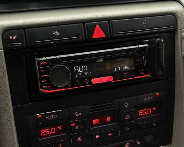 Серый Ауди А4, объемом двигателя 2 л и пробегом 234 тыс. км за 6500 $, фото 18 на Automoto.ua