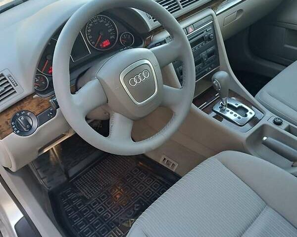 Сірий Ауді А4, об'ємом двигуна 1.8 л та пробігом 184 тис. км за 7999 $, фото 43 на Automoto.ua
