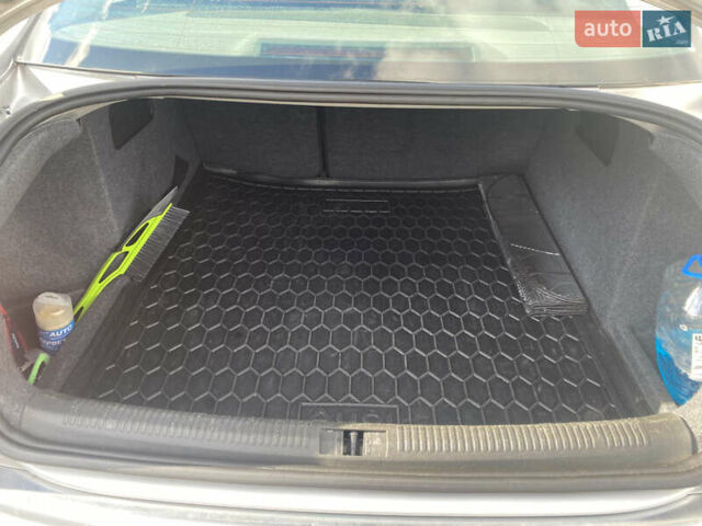 Ауди А4 2005 в Хмельницком на Automoto.ua Серый Ауди А4, объемом двигателя 1.98 л и пробегом 220 тыс. км за 6500 $, фото 18 на Automoto.ua