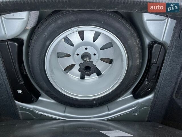 Серый Ауди А4, объемом двигателя 2 л и пробегом 174 тыс. км за 7100 $, фото 37 на Automoto.ua