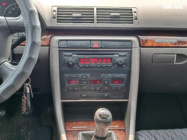 Серый Ауди А4, объемом двигателя 1.8 л и пробегом 305 тыс. км за 5290 $, фото 16 на Automoto.ua